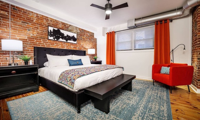 Old City Apartamento | Charming 1BR in Philly with Courtyard View