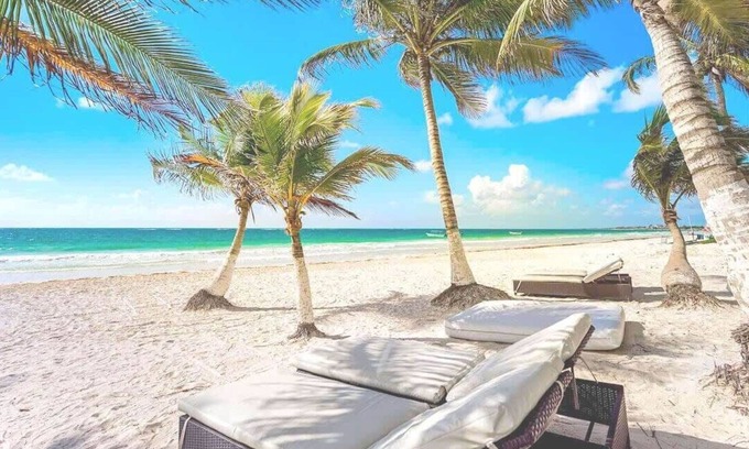 Zona Hotelera Apartamento | Charming 1BR Suite | Main Strip & Beach at Tulum