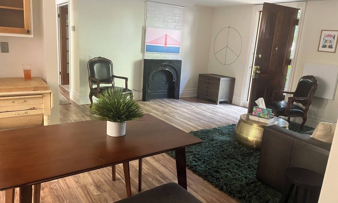 Picnic Valley Casa | Charming 2.5 bedroom 1 bath house with AC, WiFi in peaceful San Rafael