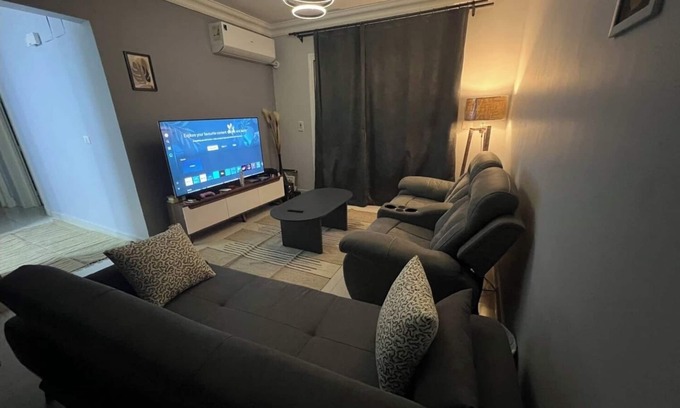 Al-Khalifa Apartamento | Charming 2-bedroom apartment with AC, WiFi in enchanting Cairo Governorate