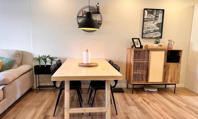 Mafamude Apartamento | Charming 2-bedroom apartment with WiFi, AC in peaceful Vila Nova de Gaia