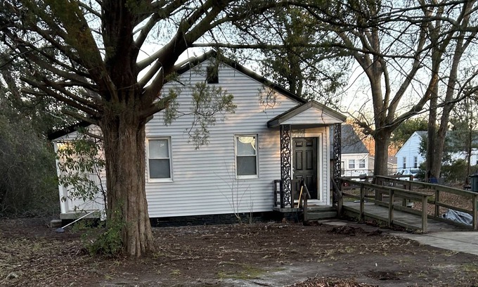Greenville Casa | Charming 2 bed 1 bath home just a 1/2 mile from Hospital
