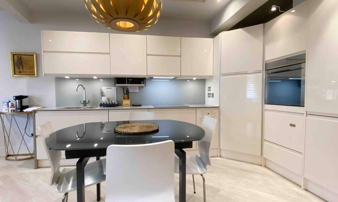 Vincent Square Apartamento | Charming 2-Bed Apt with 2 bathtub central London