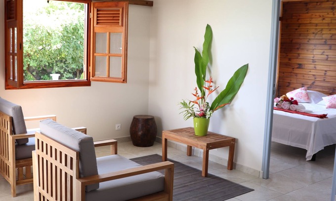 Sainte-Anne Cabaña | Charming 2-Bed Cottage, 5 mn Beach, Sainte-Anne