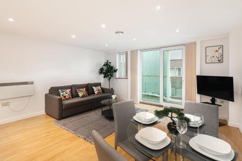 Oakleigh Apartamento | Charming 2 bed house in New Barnet with Balcony & Parking