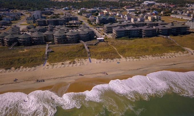 Colington Complejo | Charming 2-bedroom resort across the street from the ocean in Kill Devil Hills.