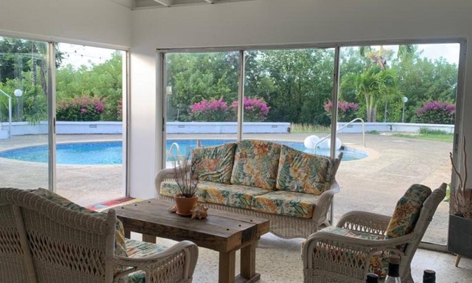Bethel Casa | Charming 2-bed with stunning ocean views, breathtaking sunsets & modern interior