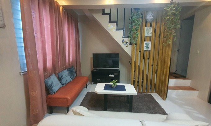 Batangas City Casa | Charming 2-bedroom townhome in Batangas City with AC, WiFi