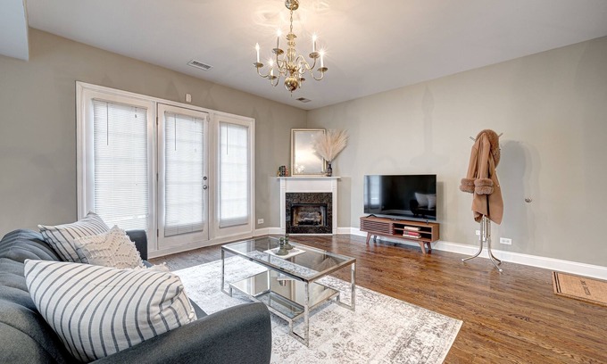 Tri-Taylor Apartamento | Charming 2-bedroom 2-bathroom apartment near Downtown Chicago