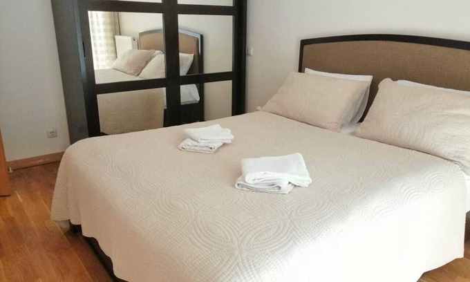 mtatsminda Apartamento | Charming 2-bedroom apartment with a balcony in T'bilisi