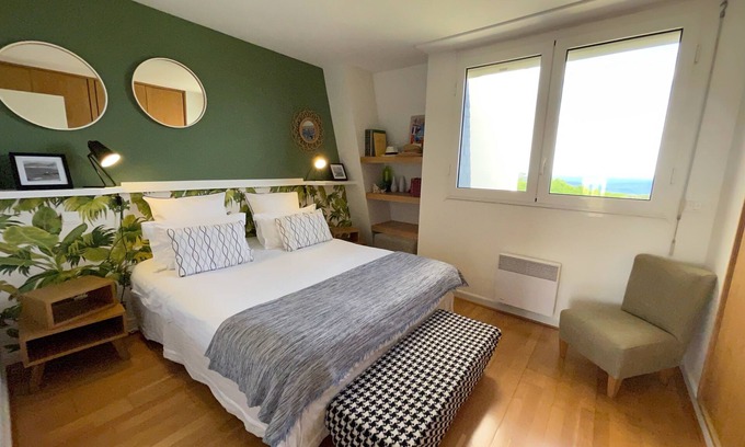 Biarritz Apartamento | Charming 2-bedroom apartment in Biarritz beautiful ocean view terrace beach