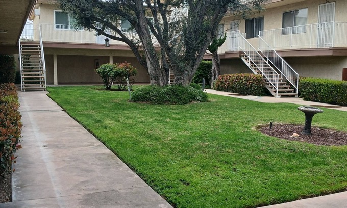 Lomita Condominio | Charming 2-bedroom condo in lovely Lomita with WiFi