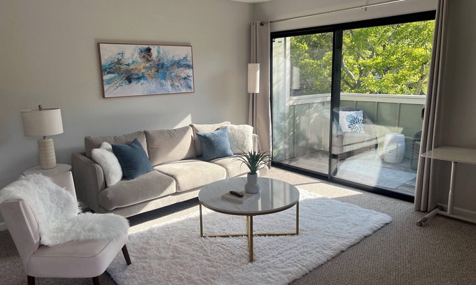 Fetters Hot Springs-Agua Caliente Condominio | Charming 2-bedroom condo with AC, WiFi in amazing Sonoma