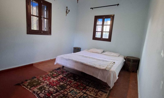 Hivernage Casa | Charming 2-bedroom farmhouse with AC, fibre optics WiFi in lovely Marrakech