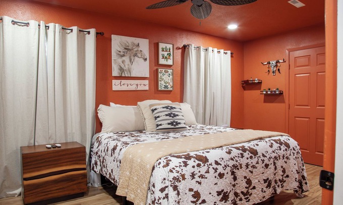Richardson Casa | Charming 2-bedroom house in North Dallas -Fully Updated inc 2 dual monitor desks