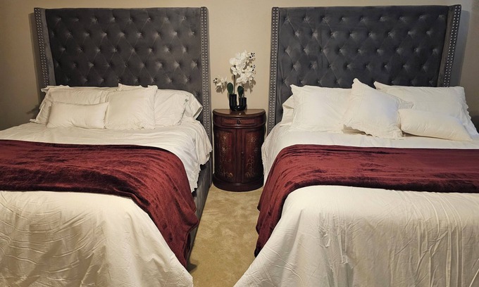 Rosenberg Casa | Charming 2-bedroom house, with Coworking space, AC, WiFi in welcoming Richmond