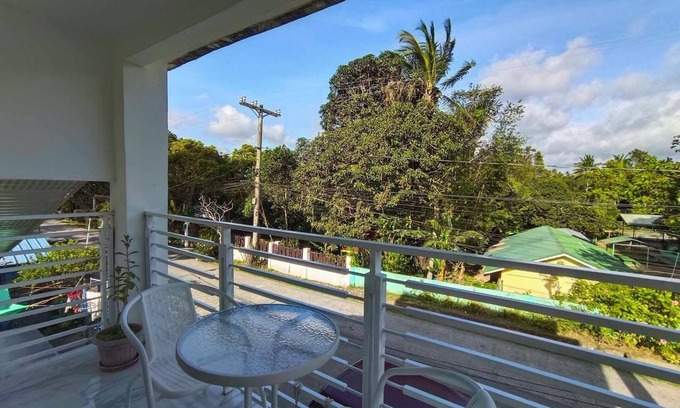 Indang Casa | Charming 2 bedroom house near Resorts