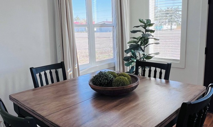 Center Casa | Charming 2-bedroom house with WiFi in Center