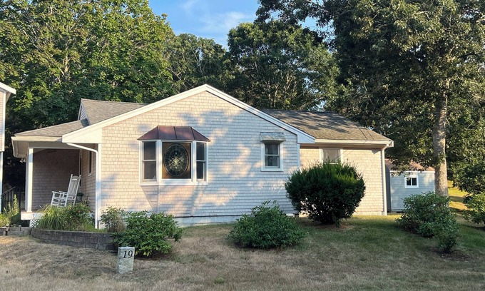 North Truro Casa | Charming 2-bedroom house in North Truro with WiFi and AC close to area beaches