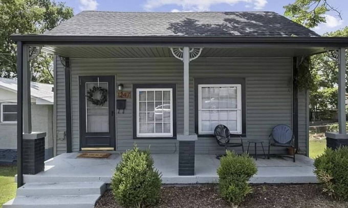 Chestnut Hill Casa | Charming 2-bedroom in heart of Wedgewood Houston