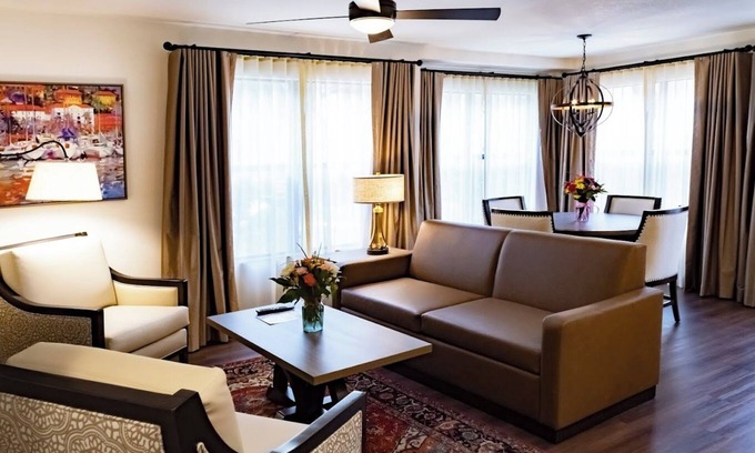 Las Vegas Complejo | Charming 2-bedroom resort in superb Las Vegas with AC, fitness room, WiFi