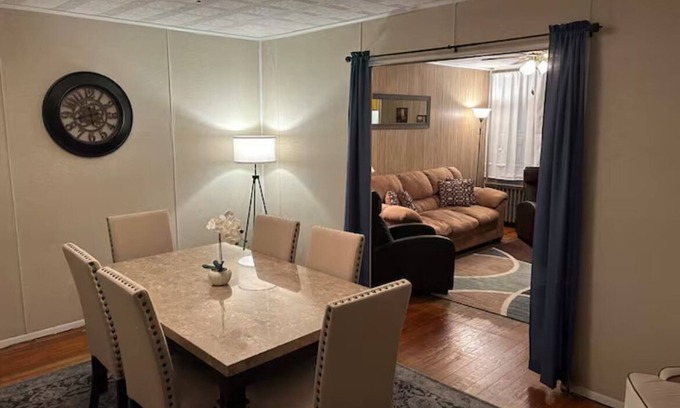 Coaldale Casa | Charming 2-bedroom townhome in Coaldale close to St Lukes Hospital.
