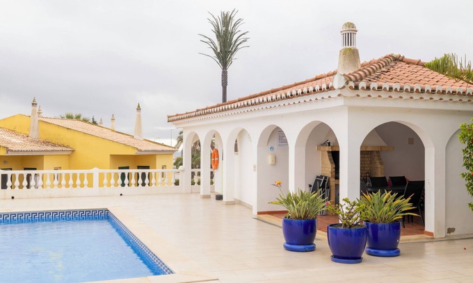 Luz Casa | Charming 2-bedroom townhome with WiFi, AC in pleasant Luz