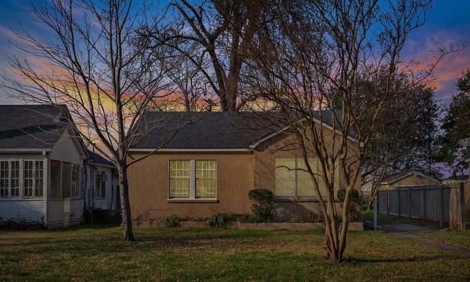 Bossier City Casa | Charming 2 Bedroom in the Heart of Bossier City!
