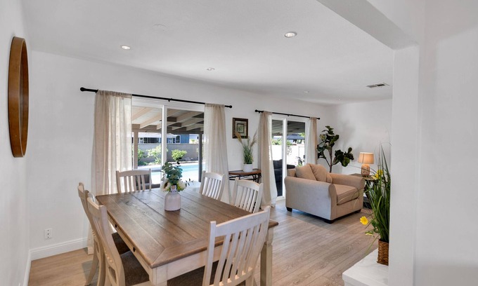 Southwest Anaheim Casa | Charming 2 bedroom home w/ Pool - Mins to DISNEY