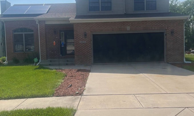 Sauk Village Casa | Charming 2-bedroom house with WiFi, AC in welcoming Sauk Village