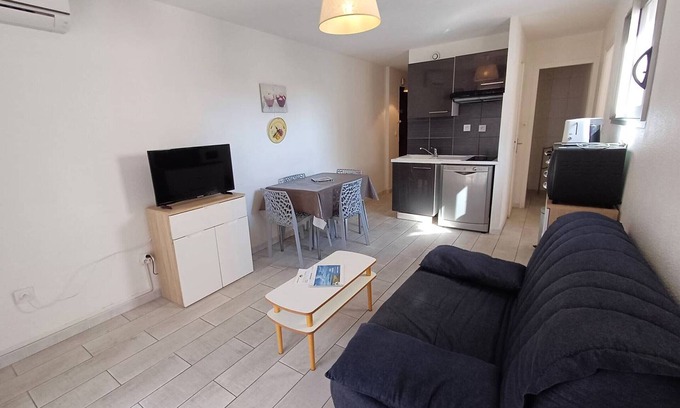 Balaruc-les-Bains Apartamento | Apartamento de 2 Estrellas con Parking, Cerca del Balneario y el Lago