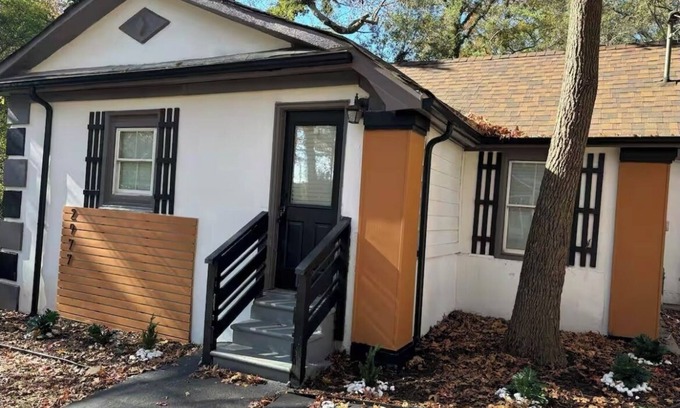 Church Street Apartamento | Charming 2BR Apartment – 10 Mins from ATL Airport, Perfect for Long-Term Stays!