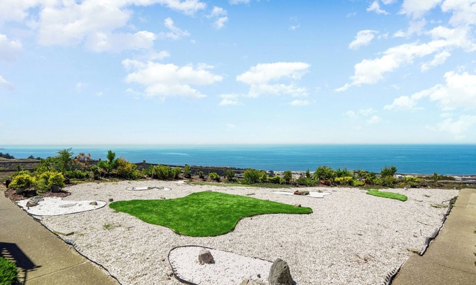 Pacifica Apartamento | Charming 2BR Coastal Getaway in Pacifica
