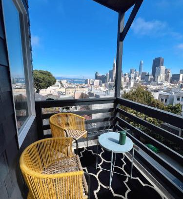 Russian Hill Casa | Charming 2BR Cottage with Bay and City Views-Gated Luxury Private Place