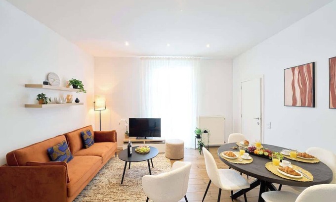 European Quarter Apartamento | Charming 2BR near EU in Grand Place