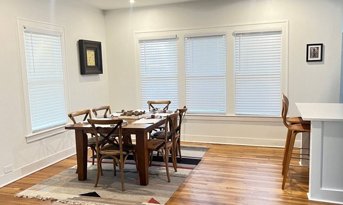 North Hi Mount Casa | Charming 3-bdrm , 2 bath, walk to Dickies Arena, Will Rogers, Museum or Omni