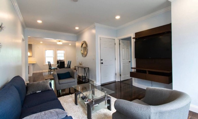 Quincy Apartamento | Charming 3-bed Condo near Boston w/ Free Parking