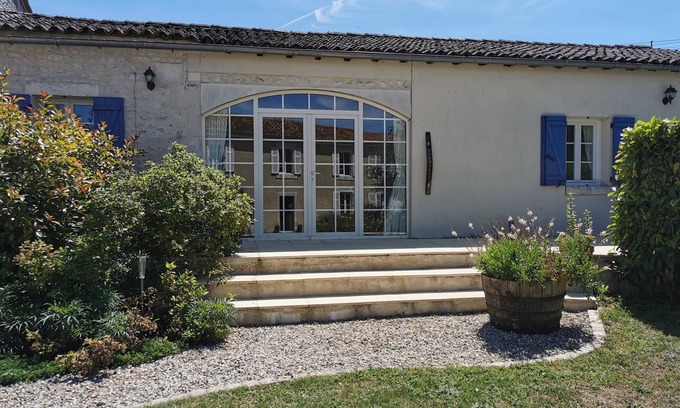 Segonzac Casa | L'Ancienne Distillerie - Hennessy. Casa rural de lujo a solo 10 minutos de Cognac