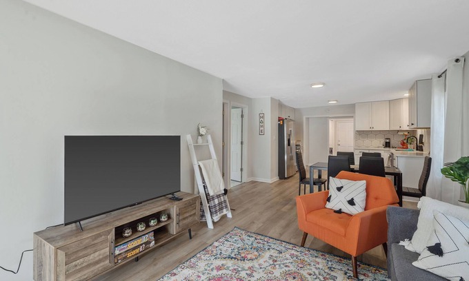 North Syracuse Casa | Charming 3-bedroom house in North Syracuse