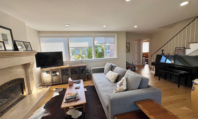 Half Moon Bay Casa | Charming 3-bedroom house near downtown Half Moon Bay and beaches