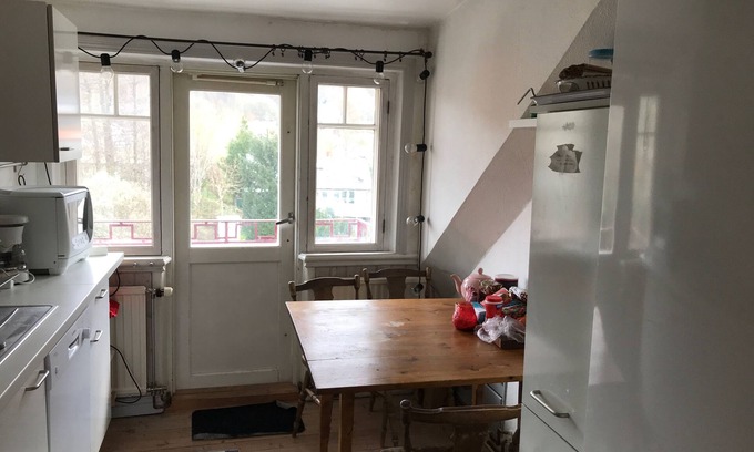Bastad Apartamento | Charming 3-bedroom apartment close to the beach in central Båstad