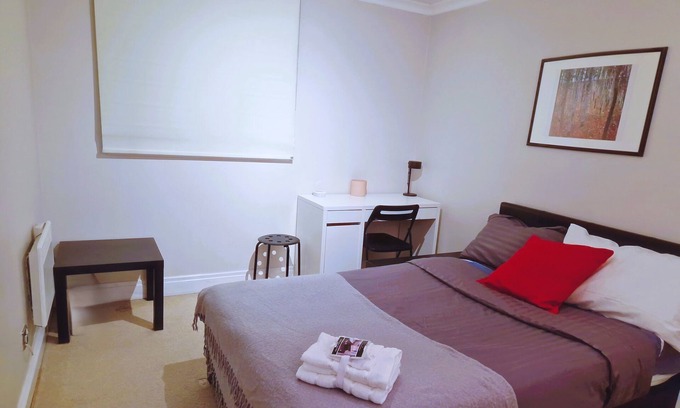St. Mary's Park Apartamento | Charming 3 bedroom by the Thames