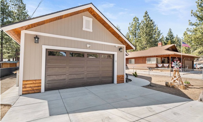 Peter Pan Cabina | Charming 3-bedroom cabin with WiFi, AC in lovely Big Bear
