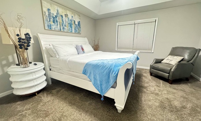 Evans Cabaña | Charming 3-bedroom Cottage in Martinez with WiFi and AC