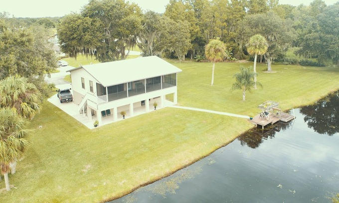 Highland Casa | Charming 3-bedroom family friendly Lakehouse in lovely Sebring
