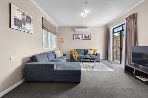 Hamilton Casa | Charming 3 Bedroom Family Home Pet Friendly