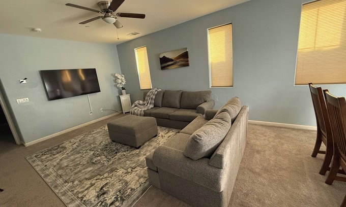 North Natomas Casa | Charming 3-bedroom house with WiFi and AC in marvelous Sacramento