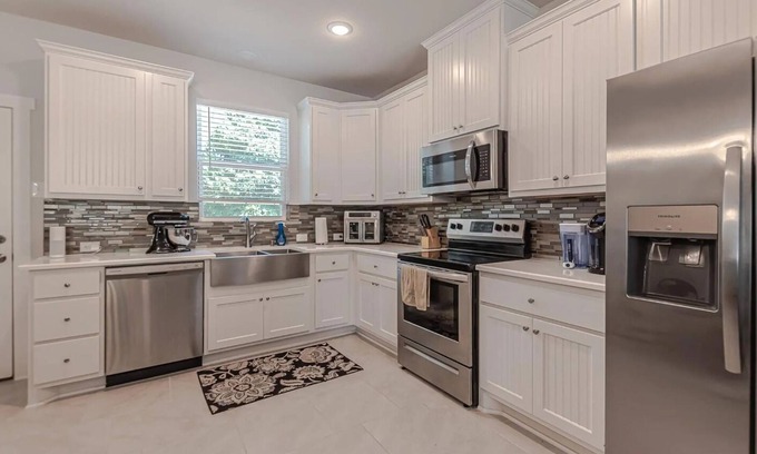 Jonestown Casa | Charming 3-bedroom house walking distance to Jones Brothers Park on Lake Travis.