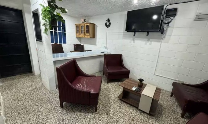 Playa San Diego Casa | Charming 3-bedroom house with AC, WiFi. Near Surf City & La Libertad Beaches!