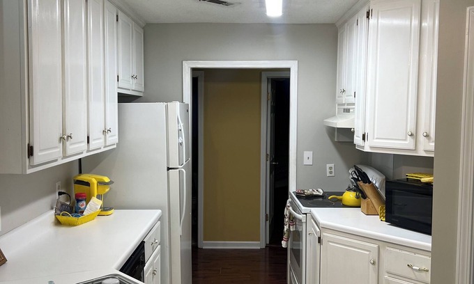 Saltillo Casa | Charming 3-bedroom house with AC, fitness equipment, WiFi in Saltillo